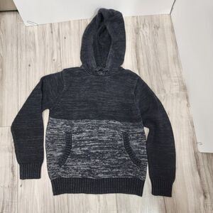 Retrofit Brand MFG. Hooded Sweather with Pocket Woman's Size S